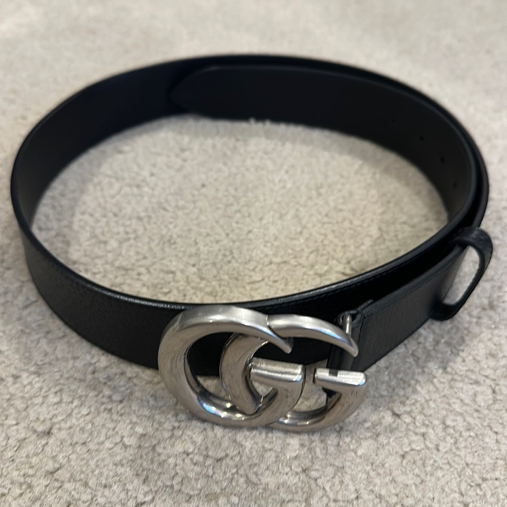 Men’s Gucci Black Belt with Silver GG Hardware